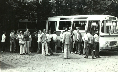 1975-zajezd-chor.jpg